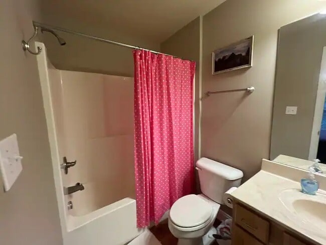 Building Photo - 1191 Binghampton Cir