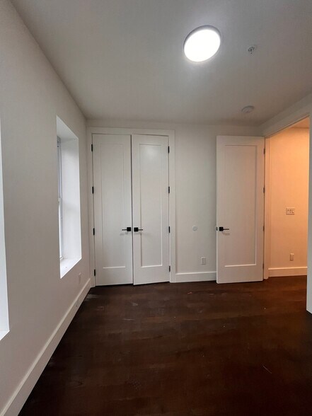 Building Photo - 276 Hoboken Ave