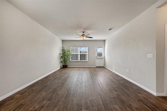 Building Photo - 128 Presidential Path