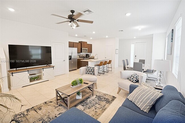 Building Photo - 511 NW 17th St