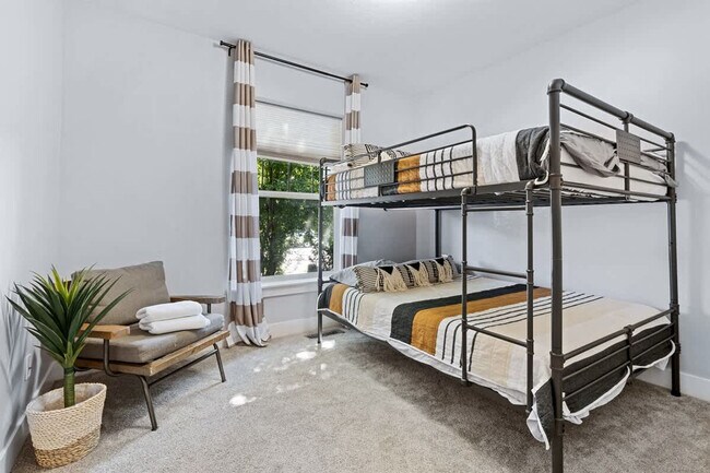 Building Photo - 2965 N LeBlanc Way