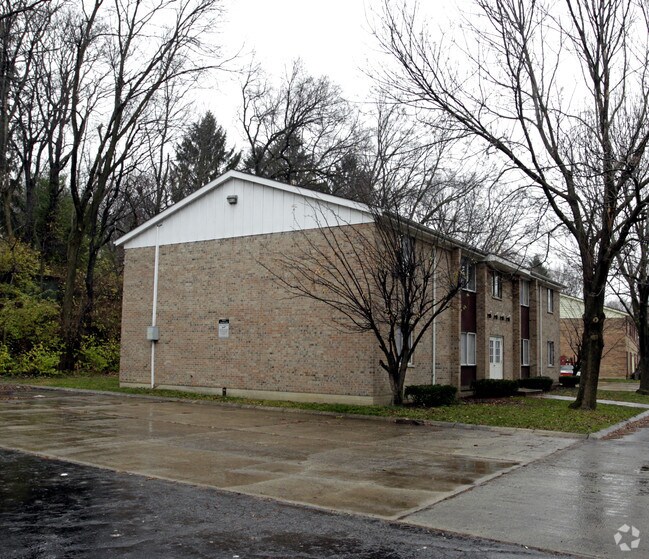 Primary Photo - 3015 Idlewilde Blvd