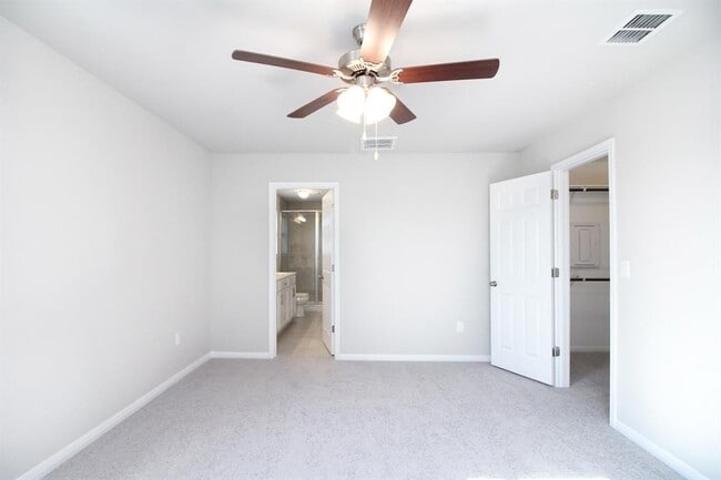 Building Photo - 6425 Pine Leaf Trail