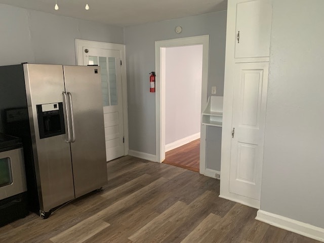 Building Photo - 6460 Farmdale Rd