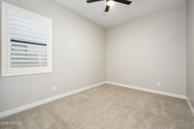 Building Photo - 824 E Monte Wy