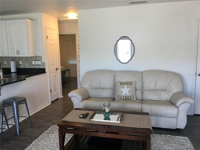 Building Photo - 5174 Beach Dr SE