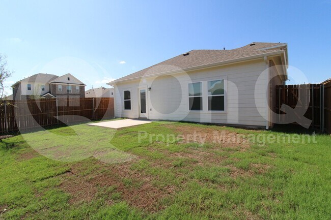 Building Photo - 330 Fire Rock Dr