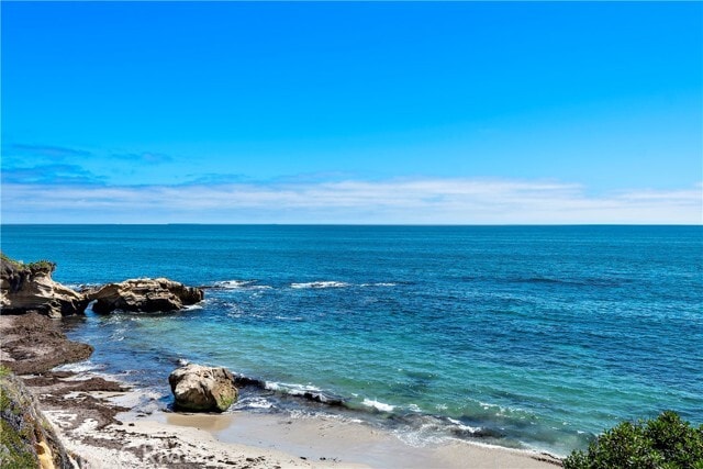 Building Photo - 154 Pearl St