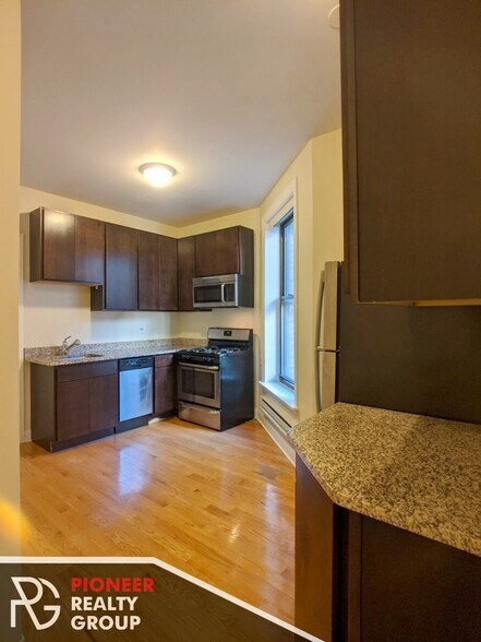 Building Photo - 1212 N Dearborn St