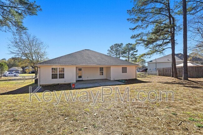 Building Photo - 122 Oakwood Dr