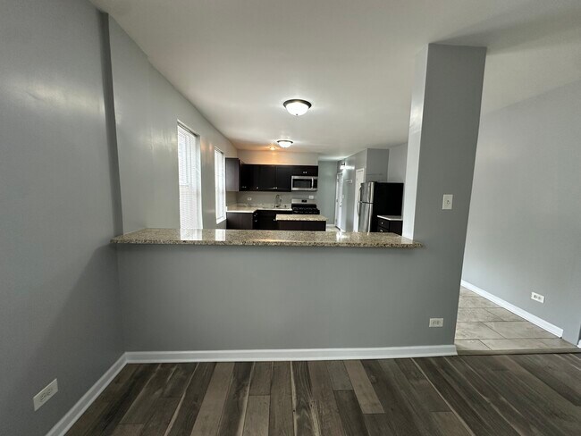 Building Photo - 2301 N Lockwood Ave