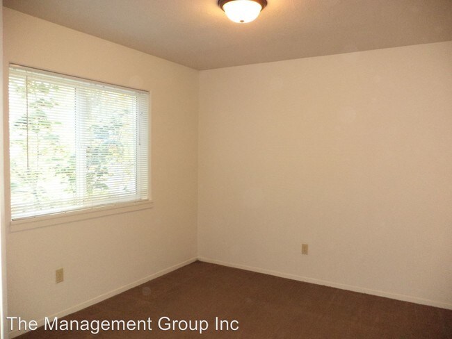 Building Photo - 2816 Falk Rd
