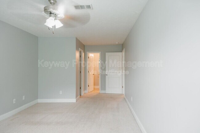 Building Photo - 1011 Coveside Trl