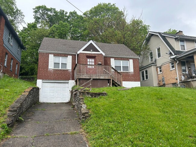 Primary Photo - 4 Bedroom House