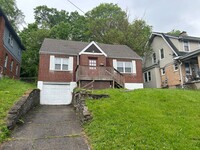 Building Photo - 4 Bedroom House