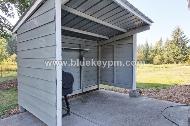 Building Photo - 3 Bed, 1.5 Baths Home in Yacolt
