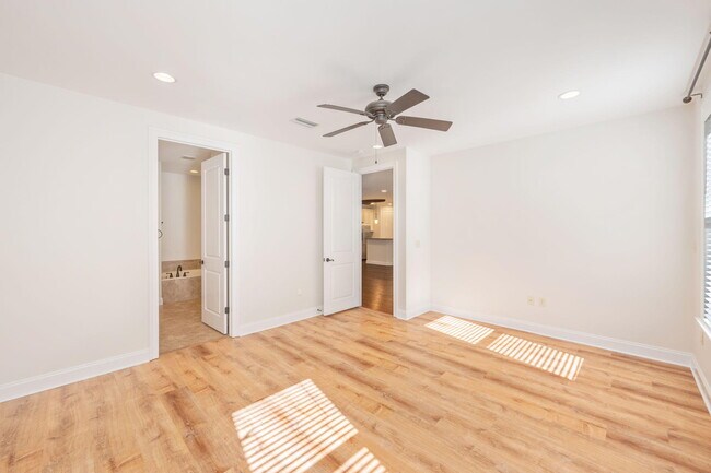 Building Photo - 106 Black Bear Circle