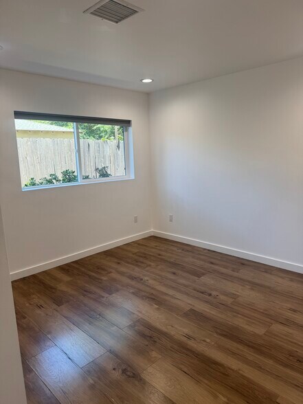 Building Photo - 5638 Woodman Ave