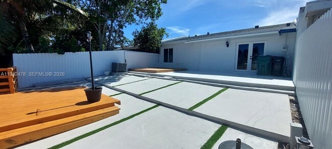 Building Photo - 4821 SW 129th Ave