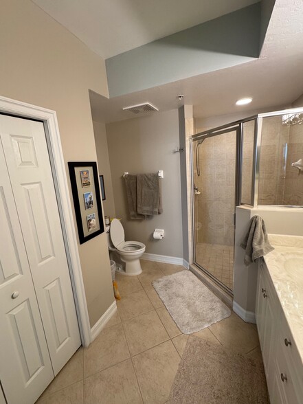 Master Bath - 10550 Amiata Way