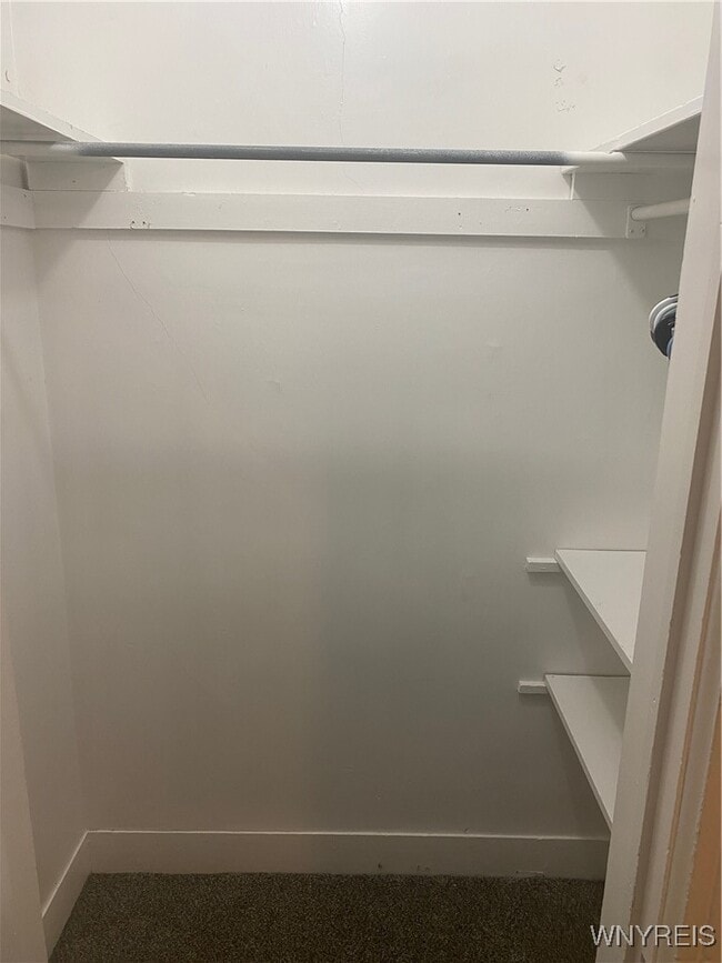 Building Photo - 461 High St