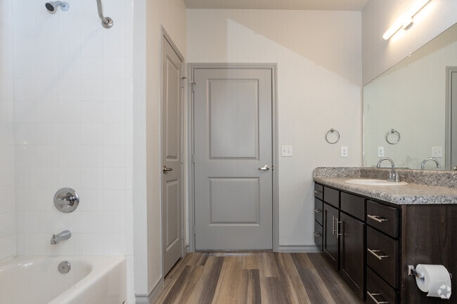 2BR,2BA-B2 - Heritage Heights at Abilene