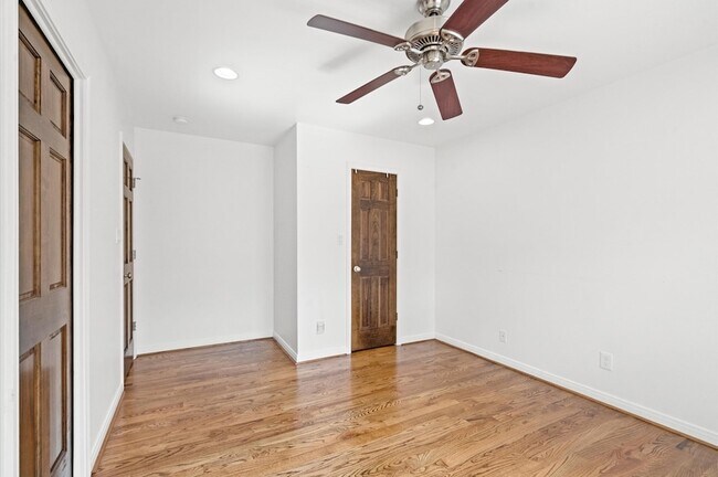 Building Photo - 1526 Adkins Rd