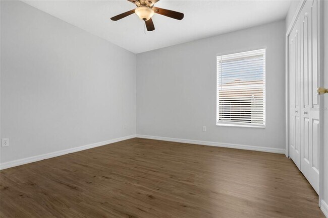 Building Photo - 10621 Cedar Forest Cir