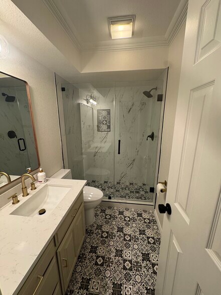 Building Photo - 3123 Bourbon Street Cir