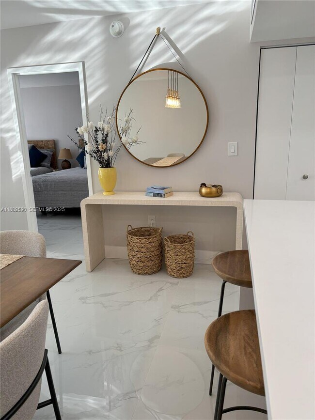 Building Photo - 5701 Collins Ave