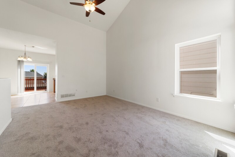 Building Photo - 4627 Bittercreek Dr