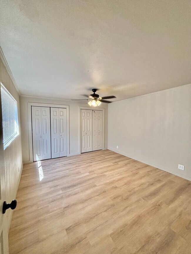 Building Photo - Now Available - 3 Bedroom Home!!
