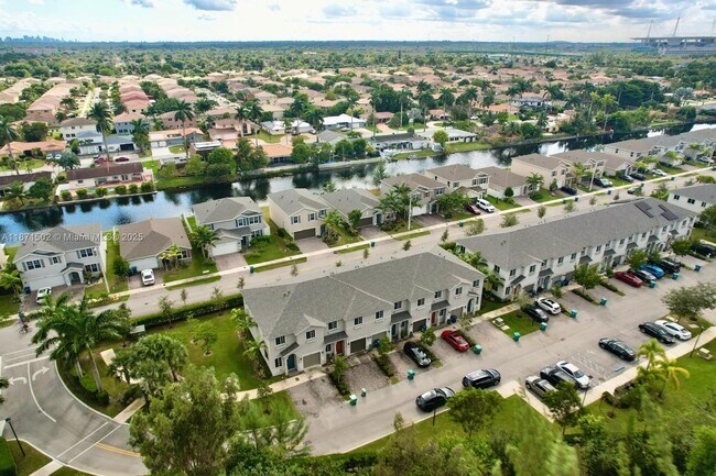 Building Photo - 1202 NW 208th Terrace