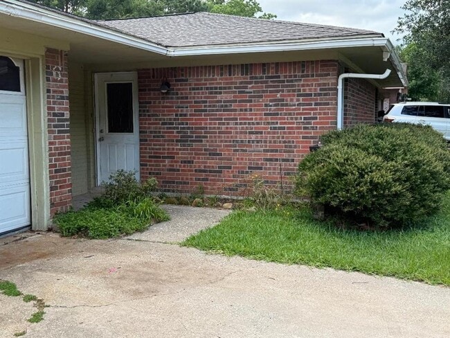 Building Photo - 616 Hildred Ave