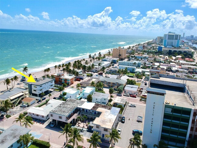 Building Photo - 2203 N Surf Rd