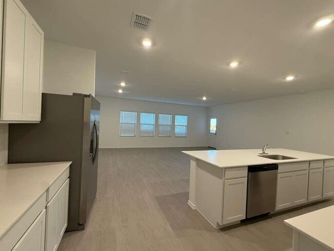 Building Photo - 18022 Lark Sparrow Dr