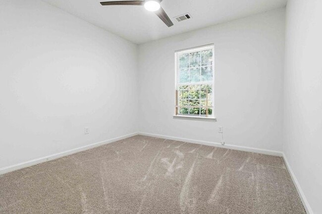 Building Photo - 420 Thistle Cove