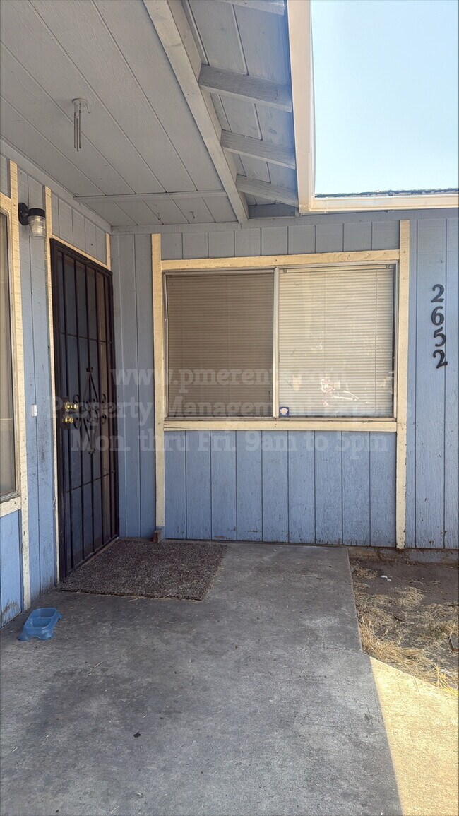 Building Photo - 2652 Burlington Pl