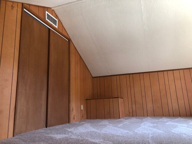 Building Photo - COMING SOON! Beautiful Home near Warner Brothers Studio! AVAILABLE 6/10/2026