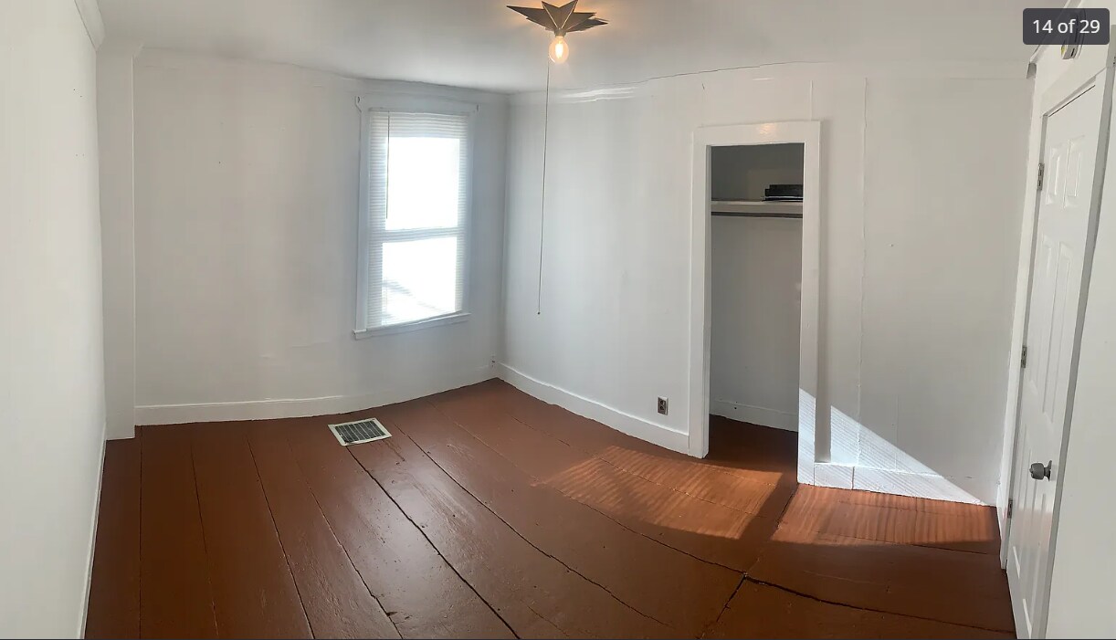 Building Photo - 53 Main St