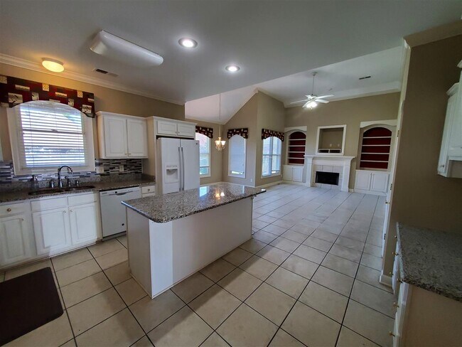 Building Photo - 472 Hunters Mill Cove