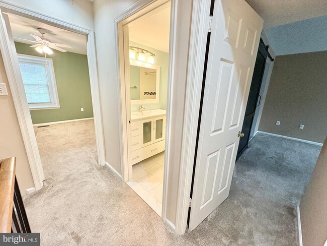 Building Photo - 5111 Heritage Ln