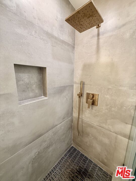 Building Photo - 3900 2nd Ave