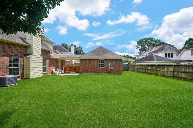 Building Photo - 20735 Park Pine Ln