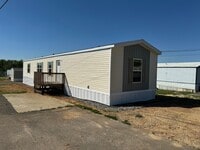 Building Photo - 585 Travis Wy