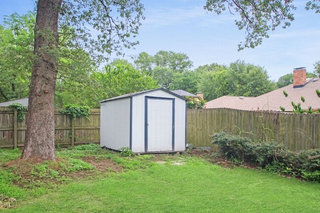 Building Photo - Coming Soon: Stunning 4-bedroom, 2-bath be...
