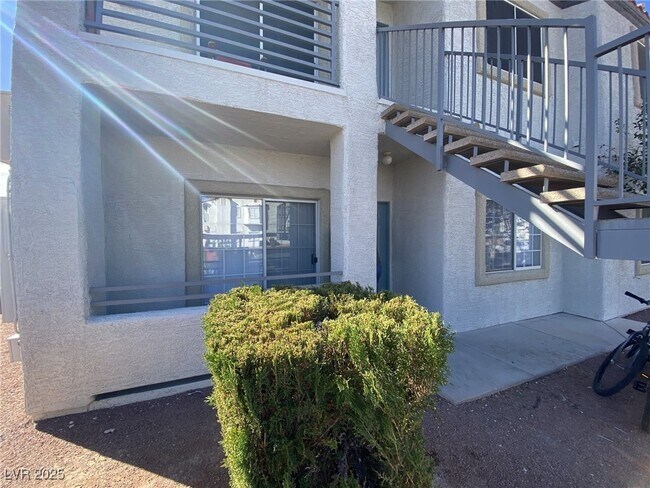 Building Photo - 3318 N Decatur Blvd