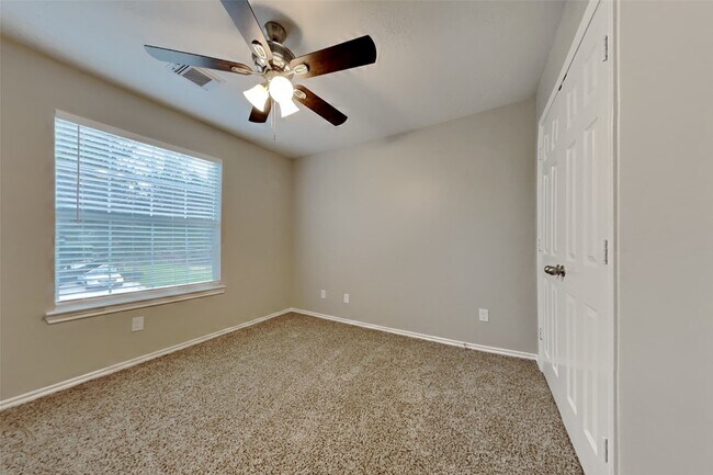 Building Photo - 6723 Carrington Ridge Ln