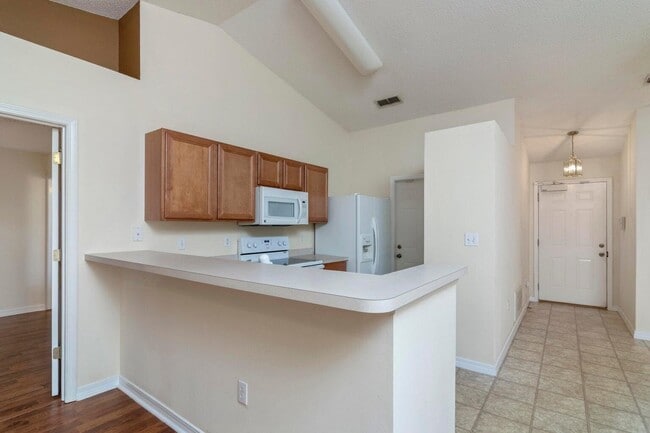 Building Photo - 168 Cabana Way