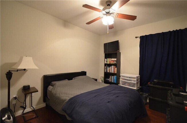 Building Photo - 2320 Gracy Farms Ln